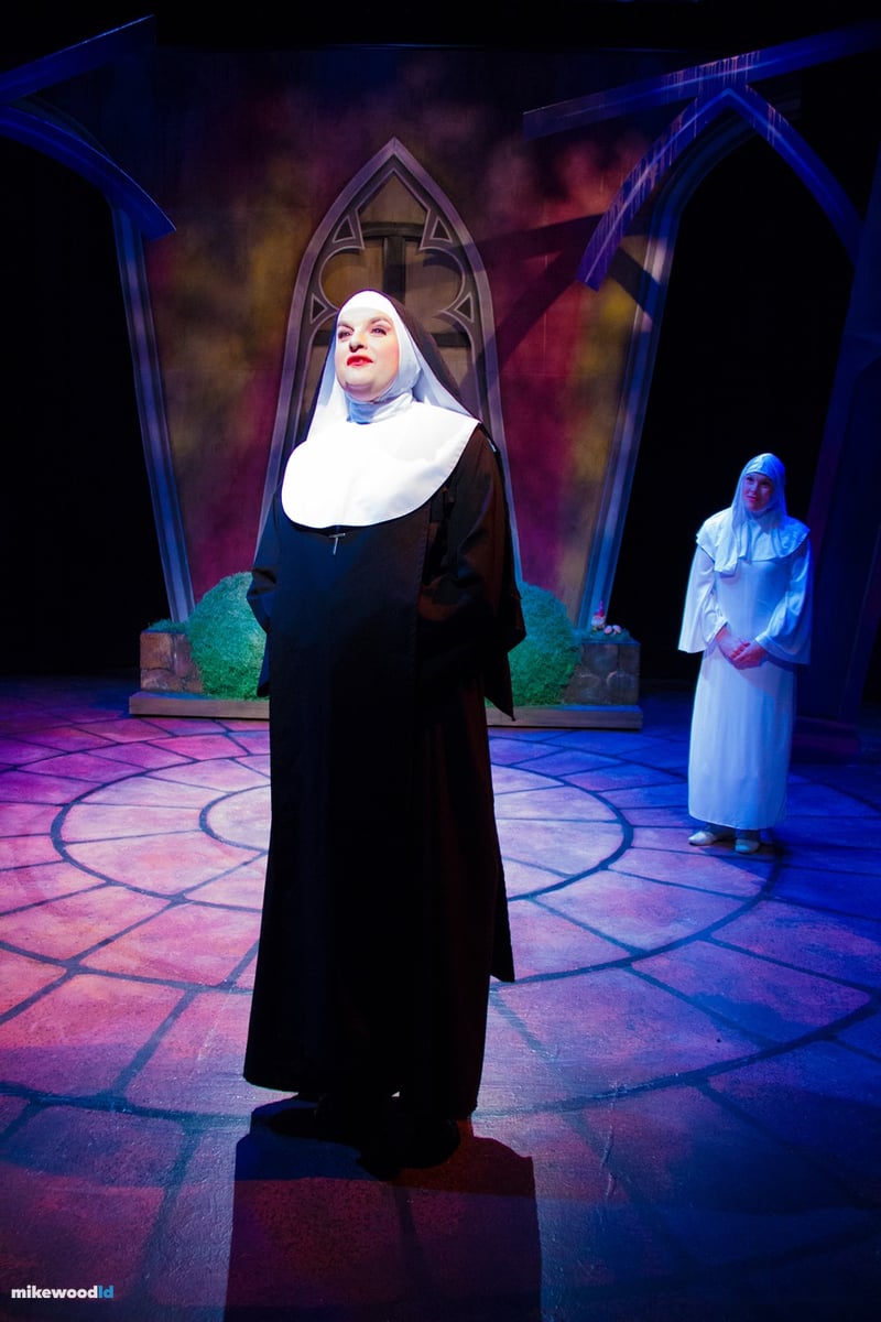 The Divine Sister, production photo