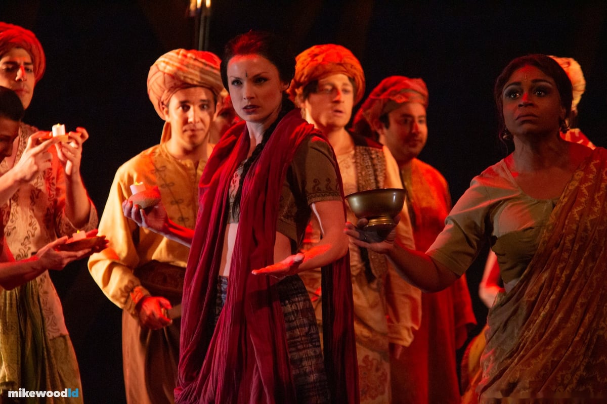The Pearl Fishers, production photo