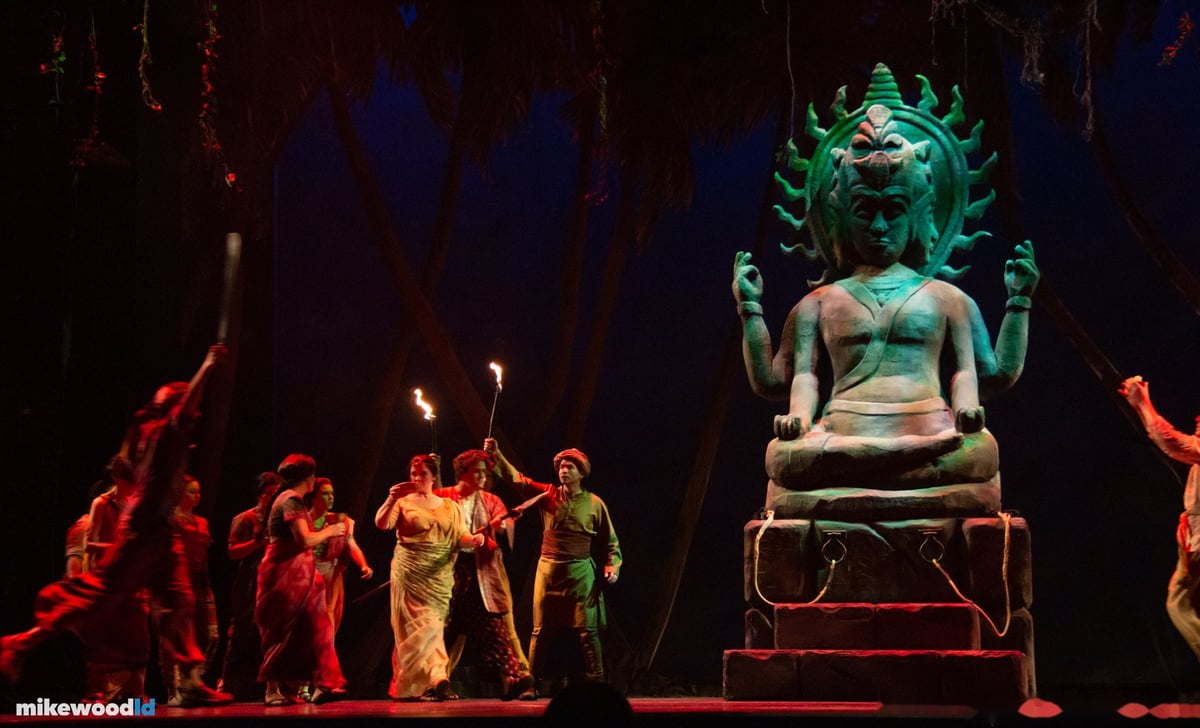 The Pearl Fishers, production photo