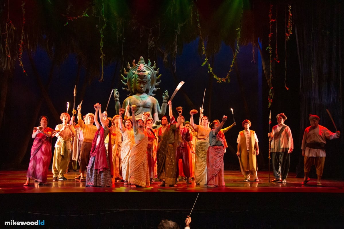 The Pearl Fishers, production photo