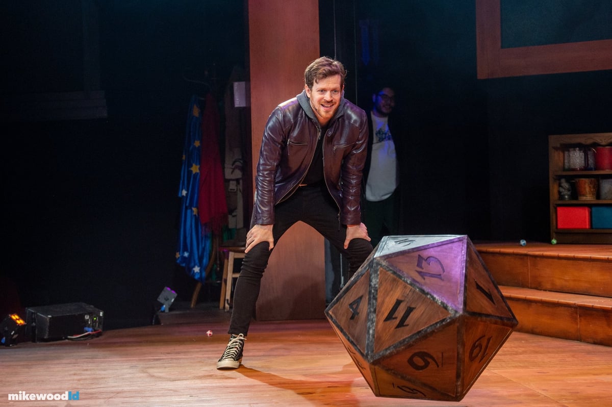 The Twenty-Sided Tavern – Chicago, production photo