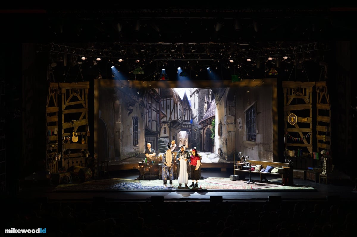 Twenty-Sided Tavern, North American Tour production photo.