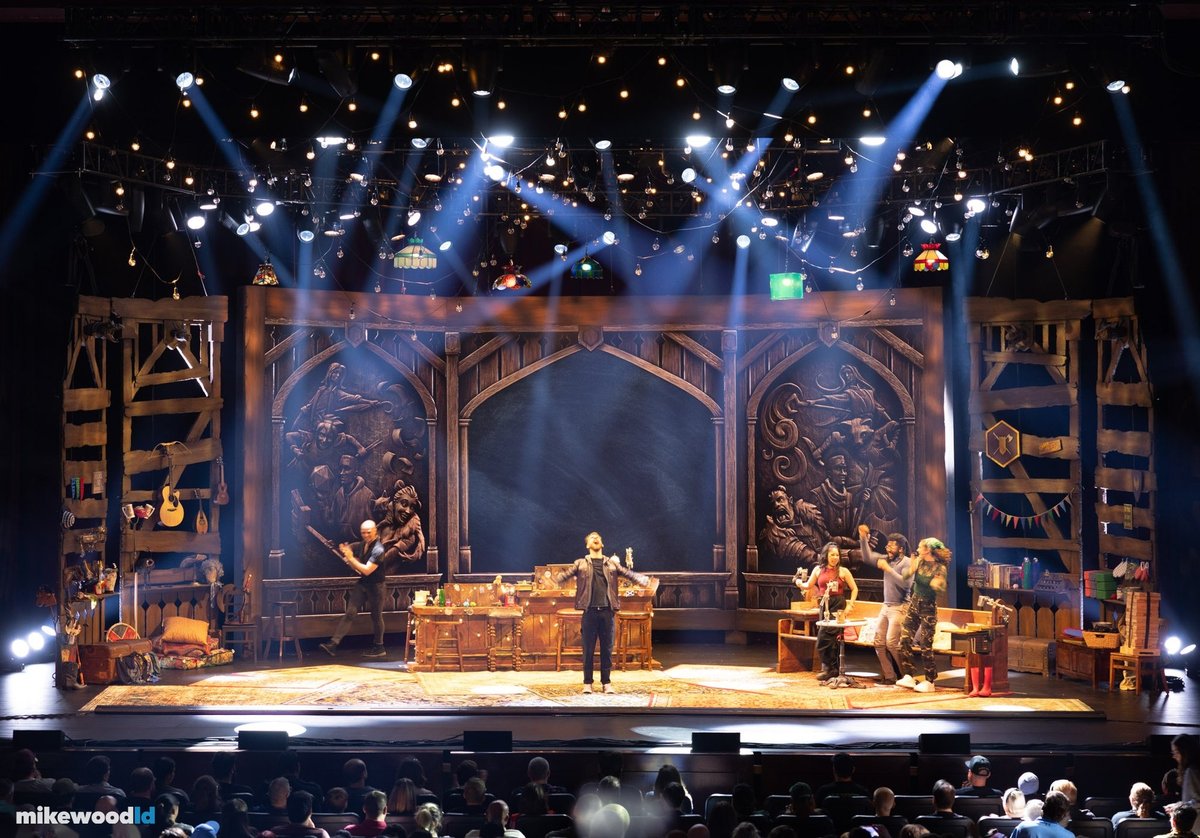 Dungeons & Dragons: The Twenty-Sided Tavern, North American Tour, production photo