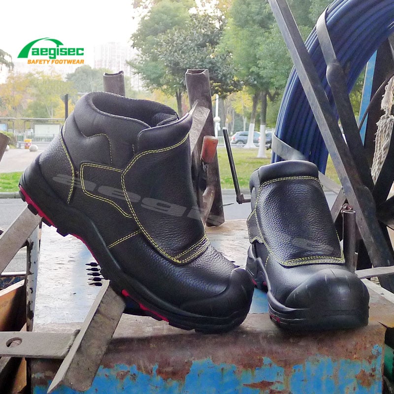 Composite toe metatarsal boots