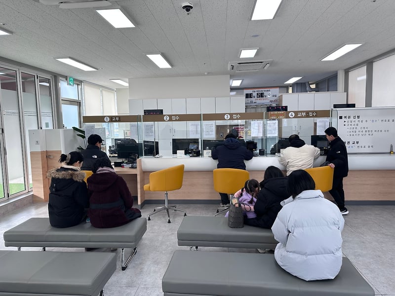 [달라진 김포, 시민 일상 속 변화 ⓶]김포한강신도시 여권민원실 ‘생활 속 서비스’로 높은 만족도 기록