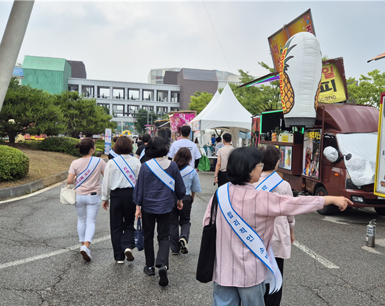 김포시, 아라마린페스티벌 현장서 물가안정 캠페인 실시