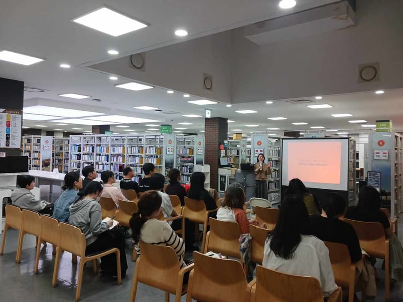 야간문화 꽃피우는 김포시, 도서관 밤샘 프로그램에 시민 ‘큰 호응’