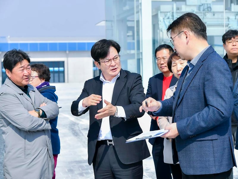 김병수 시장, 대명항 신축 수산물직판장 찾아 현장 행정