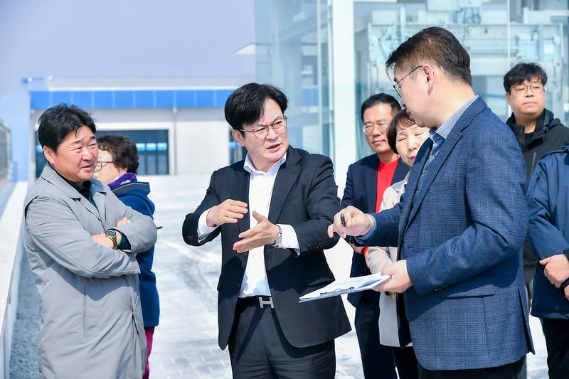 김병수 시장, 대명항 신축 수산물직판장 찾아 현장 행정