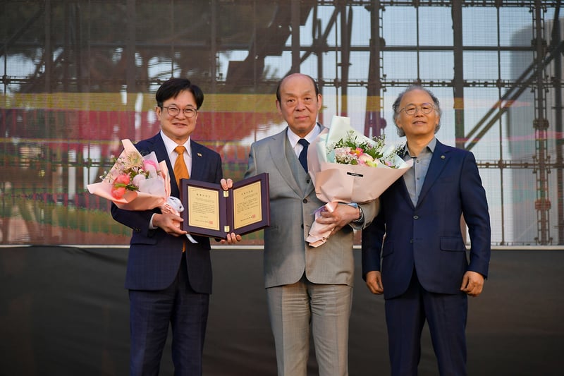 ‘한일문화교류 상징’ 심수관, 김포시 명예시민 됐다