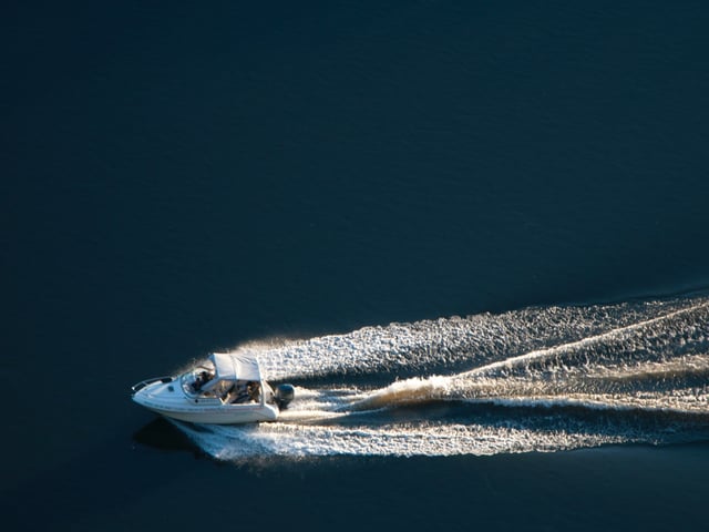 Yacht picture with underwater view