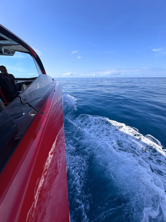 Tecnomar for Lamborghini 63 VALKYRIE cruising at speed with wake over open water