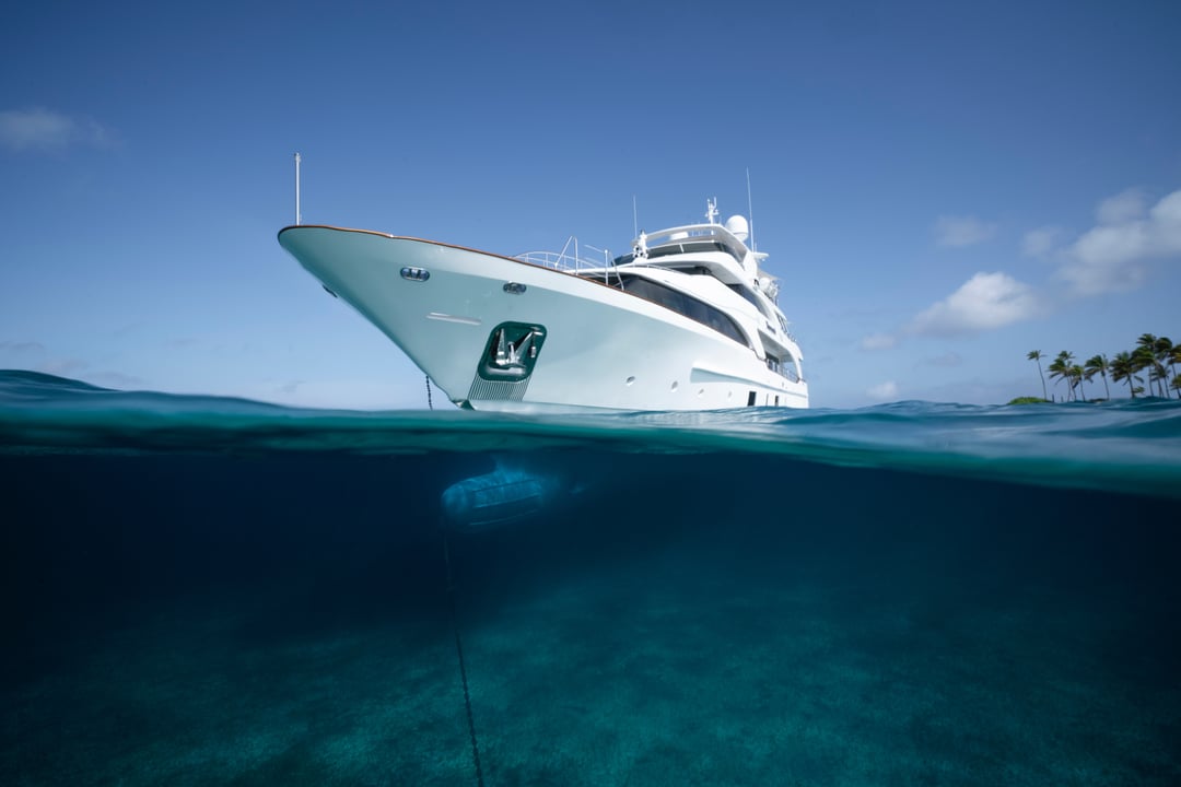 Yacht picture with underwater view