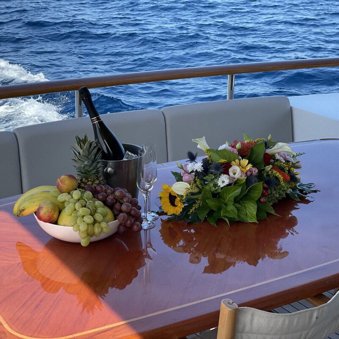 Premium concierge service for yacht guests by Divo Yacht