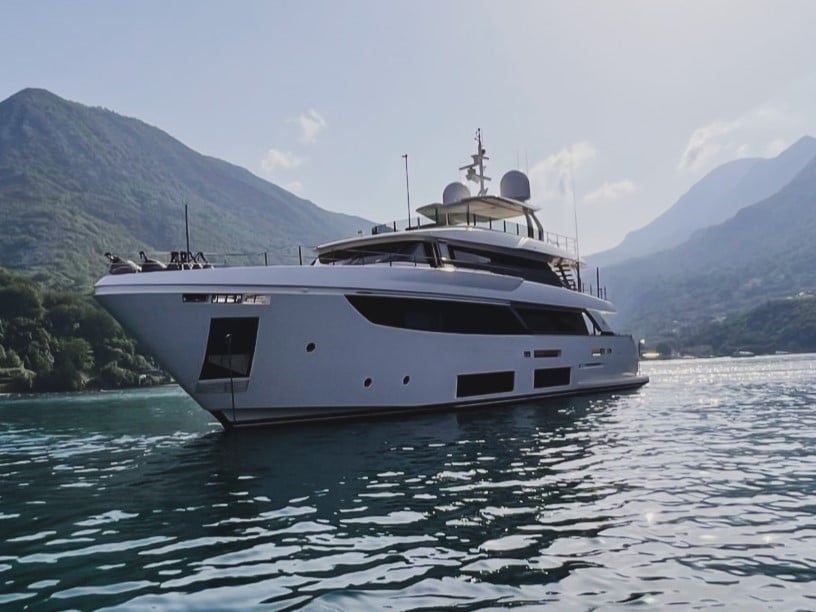 Custom Line Navetta 33 by Ferretti Group for sale - 33m superyacht, 2021