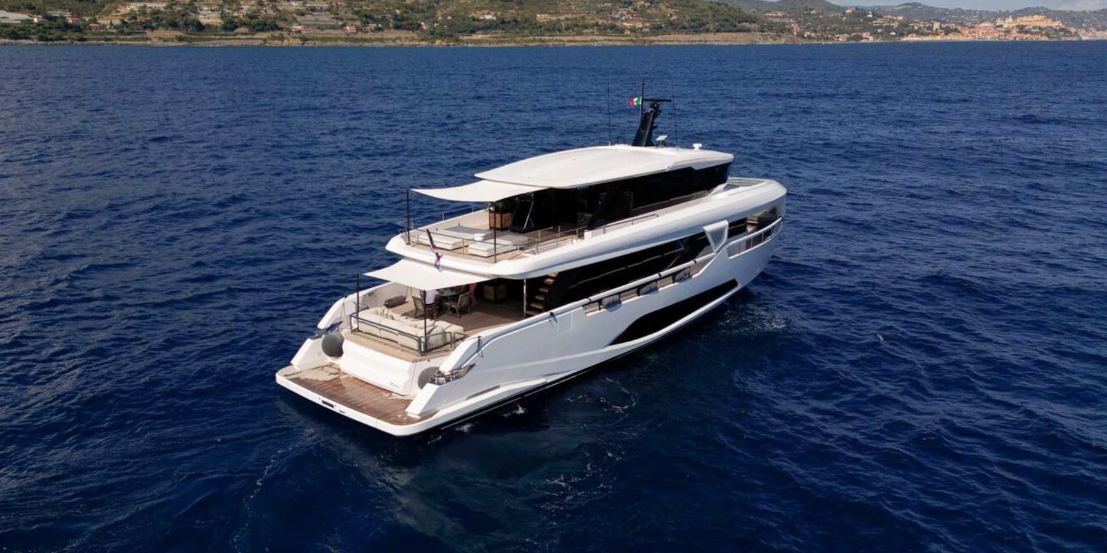 Infynito 90 by Ferretti Group - yacht for sale, photo 1