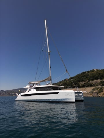 CATAMARAN LEOPARD 50, year 2020, 15.4 m, 10 guests