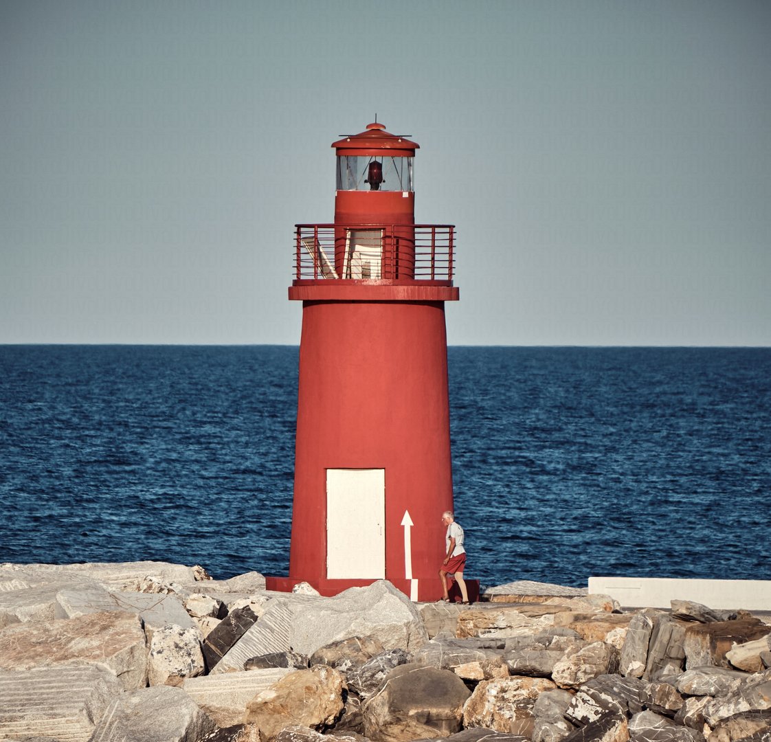 Divo Yacht team welcoming clients aboard a luxury yacht