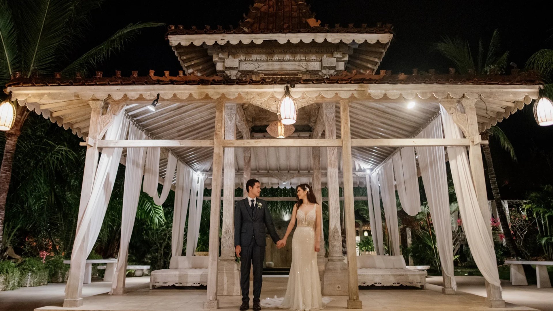 Wedding at Plenilunio Villa in Uluwatu, Bali
