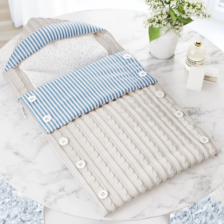 Porta Bebê com Capuz Tricot Luxo Azul — vista alternativa