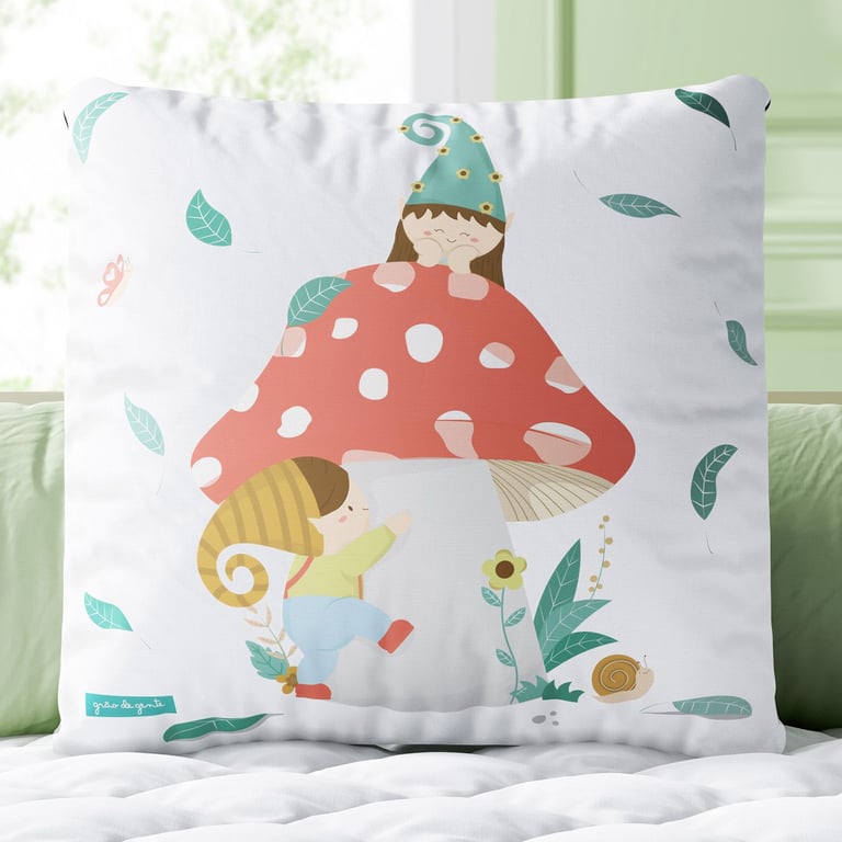 Almofada Quadrada Duendes e a Casinha Cogumelo 30cm