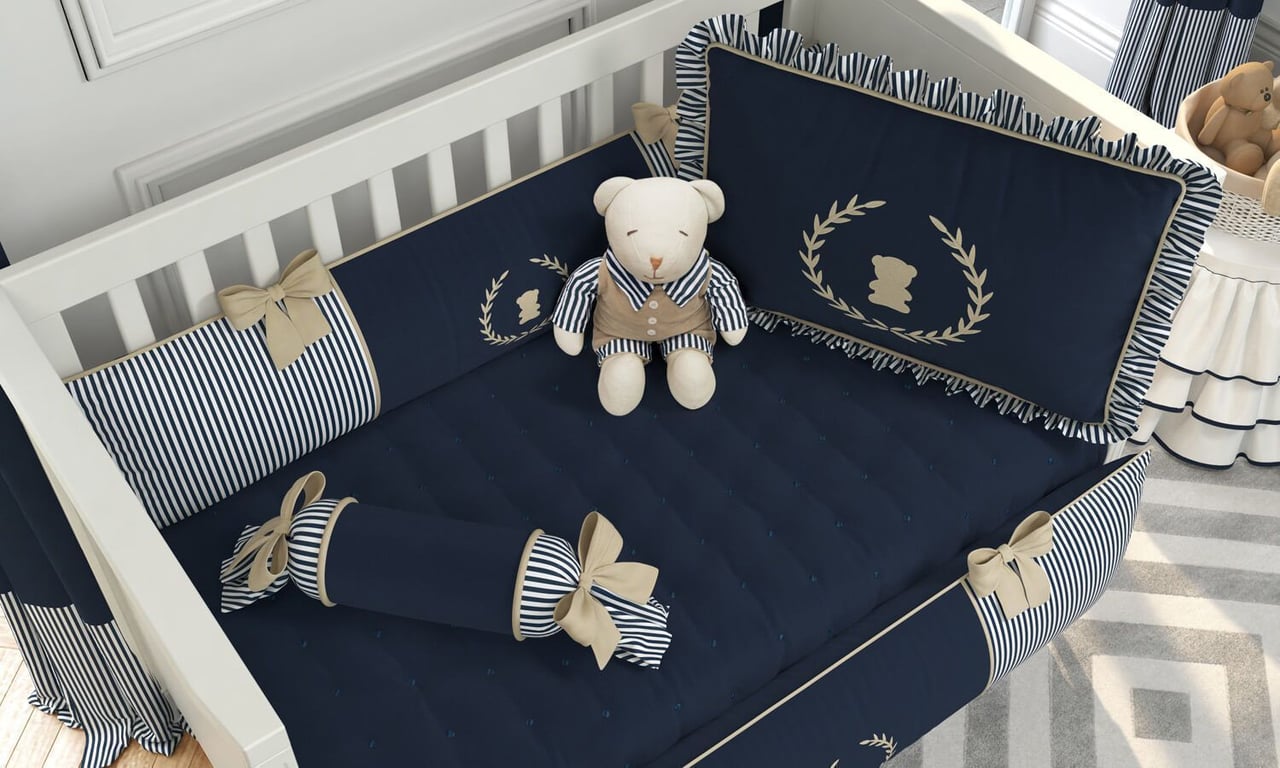 Kit Berço Luxo Azul Marinho — vista alternativa