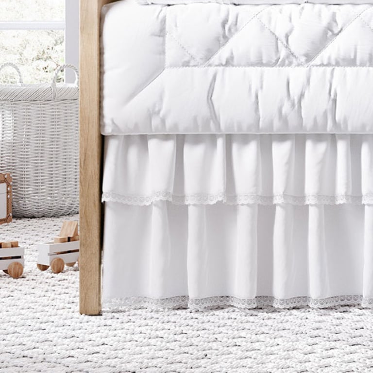 Saia de Berço Babado Duplo Renda Branco