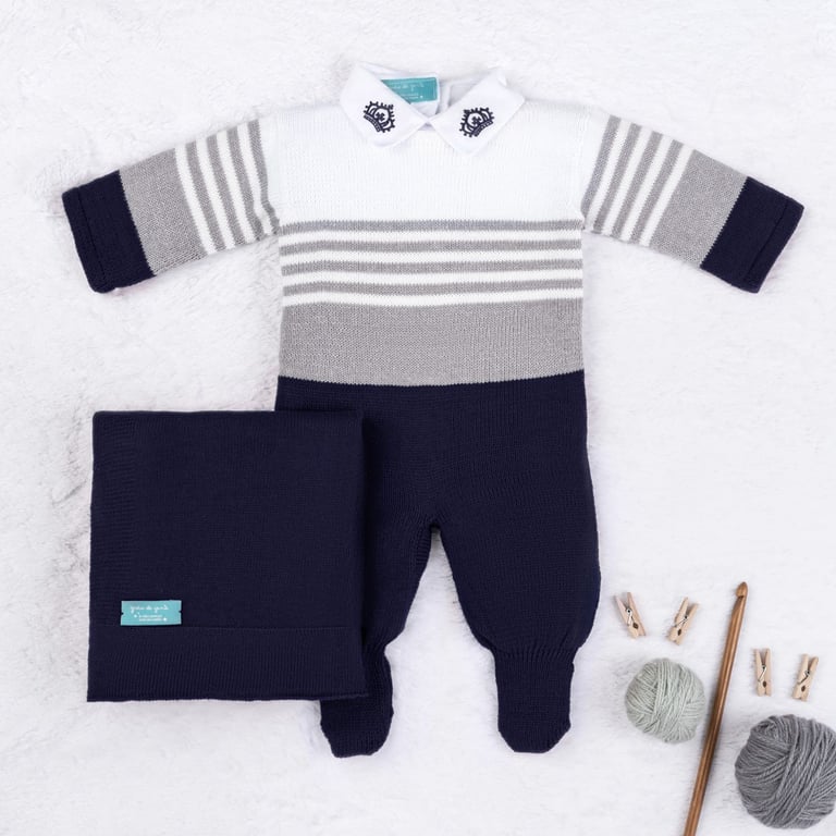 Saída Maternidade Tricot Reizinho Azul Marinho e Cinza 03 Peças