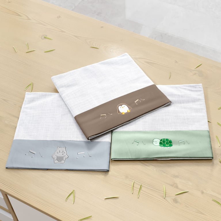 Fraldas de Ombro Bordadas Arca dos Bichinhos 3 Peças