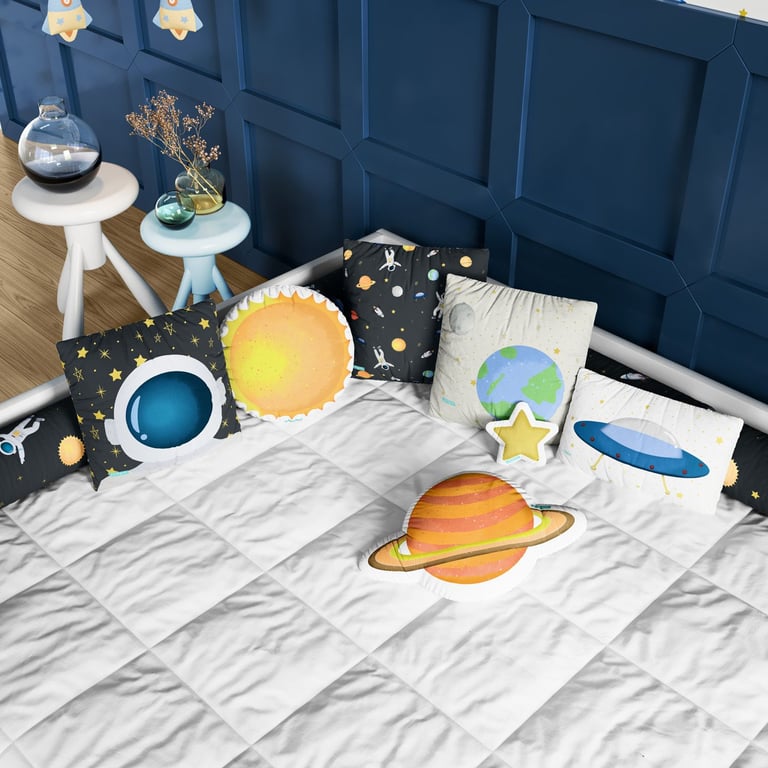 Kit Montessoriano Casal Astronauta Branco e Preto — vista alternativa