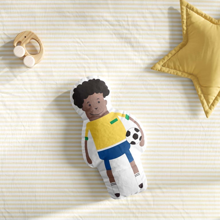 Almofada Jogador de Futebol Verde e Amarela — vista alternativa