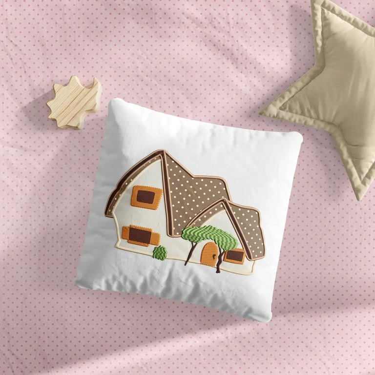 Almofada Quadrada Casa dos Sete Anões — vista alternativa