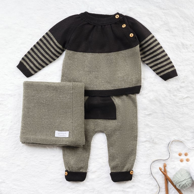 Saída Maternidade Tricot com Bolsinho e Listras Cinza e Azul Jeans 03 Peças