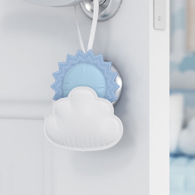 Enfeite para Puxador Sol na Nuvem de Algodão