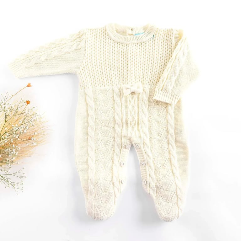 Macacão Tricot Trançado Amarelo RN