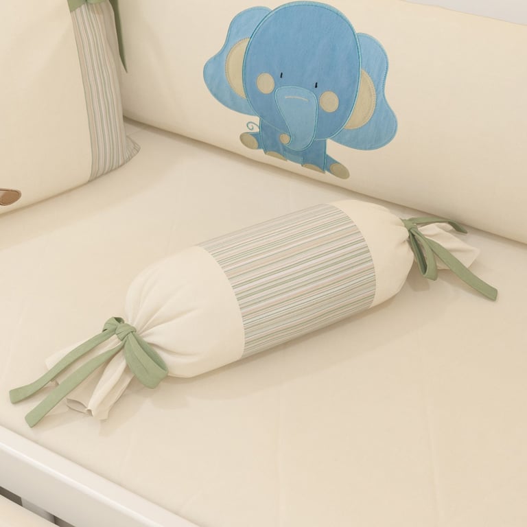 Almofada Apoio Bala Brincadeira na Selva 60cm