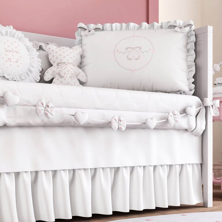 Varal de Berço Corações e Lacinhos 1,30m