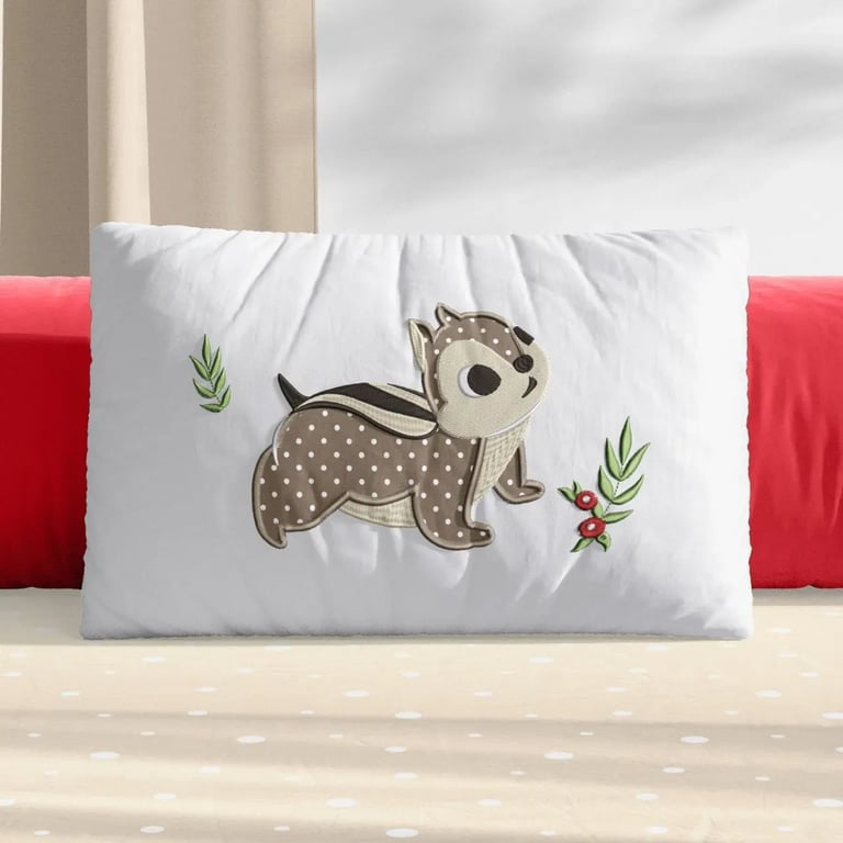 Almofada Retangular Esquilo da Floresta