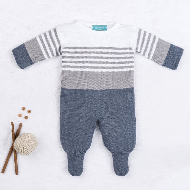 Macacão Tricot Listrado Reizinho Azul Marinho e Cinza