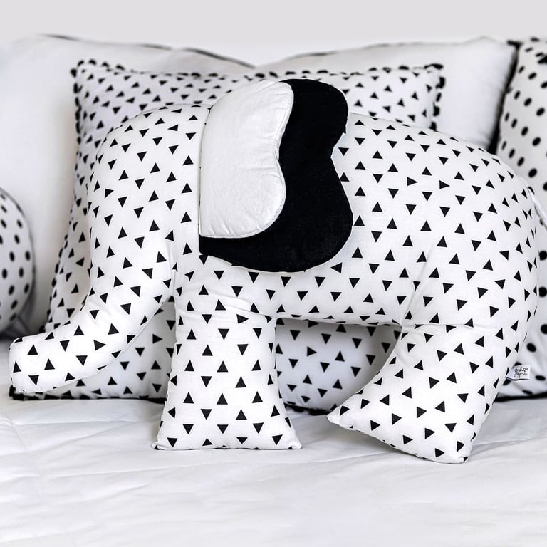 Almofada Elefante Brincadeira na Selva 50cm