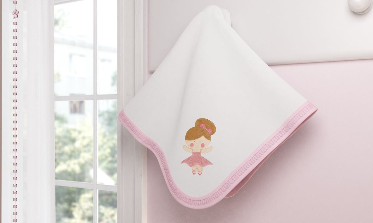 Cueiro Pequena Bailarina — vista alternativa