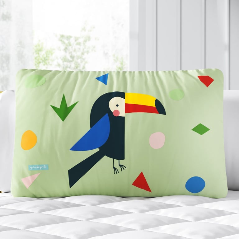 Almofada Retangular Tucano Colorido 35cm