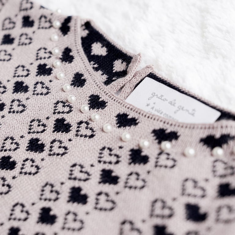 Saída Maternidade Tricot Mademoiselle Coração Nude e Azul Marinho 02 Peças — vista alternativa