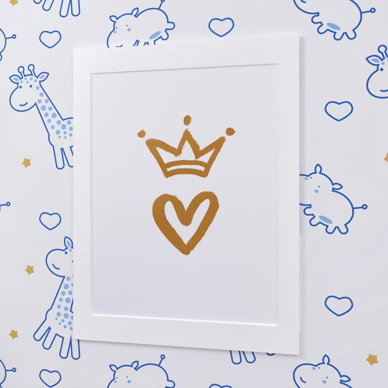 Quadro Coração com Coroa Branco 33cm