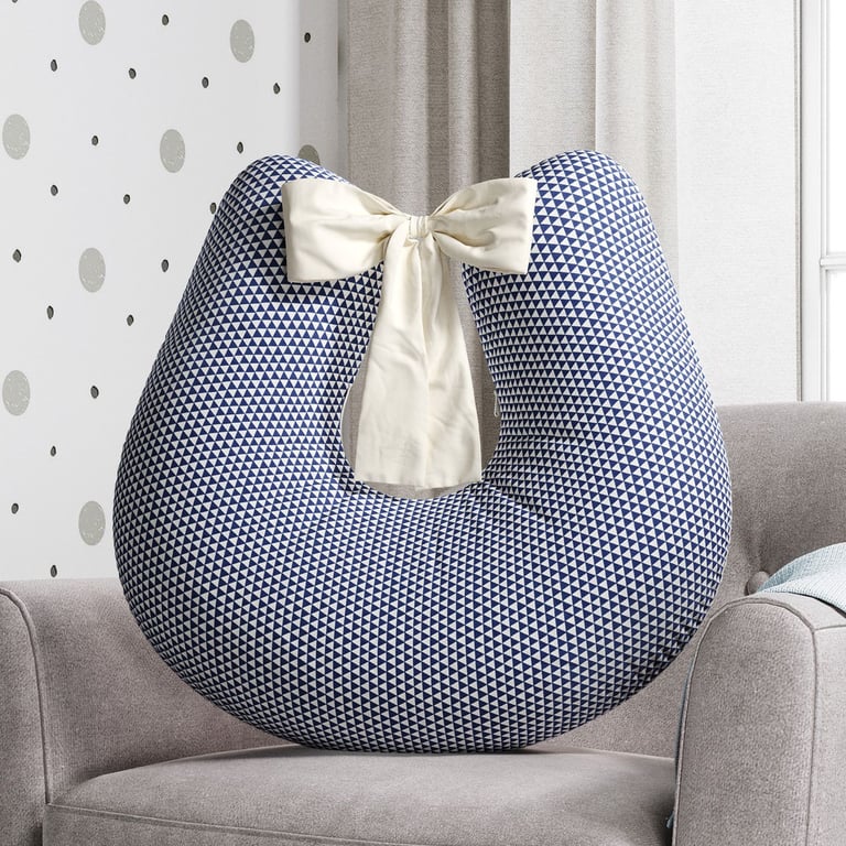 Almofada Amamentação Triângulos Azul Marinho