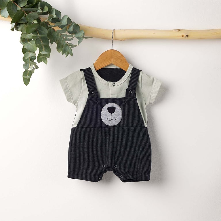 Macacão Jardineira Ursinho Preto