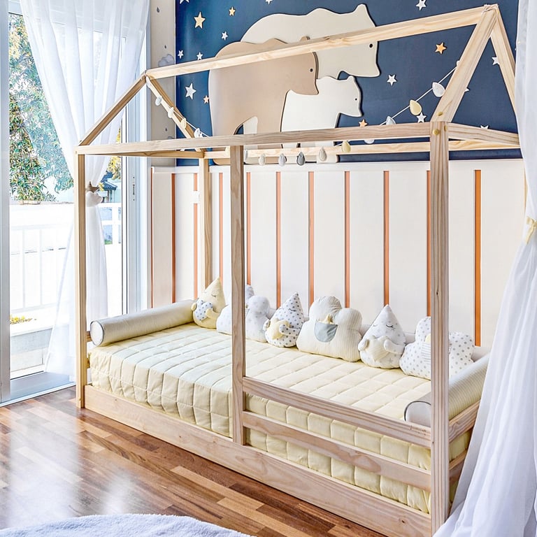 Cama Casinha Montessoriana Madeira Maciça Solteiro com Grade
