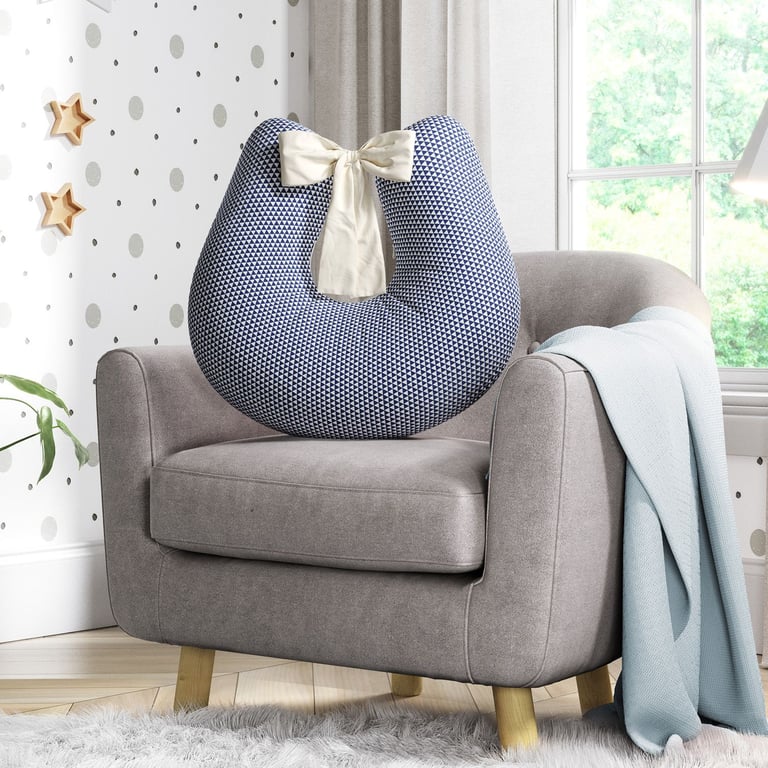 Almofada Amamentação Triângulos Azul Marinho — vista alternativa