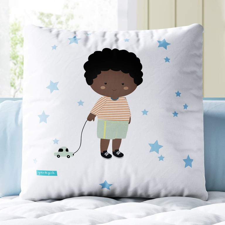 Almofada Quadrada Menino e Carrinho 30cm
