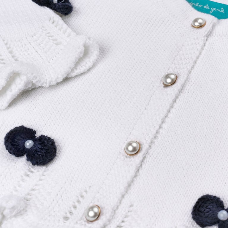 Casaquinho Tricot Ladylike Pérola Branco e Azul Marinho — vista alternativa
